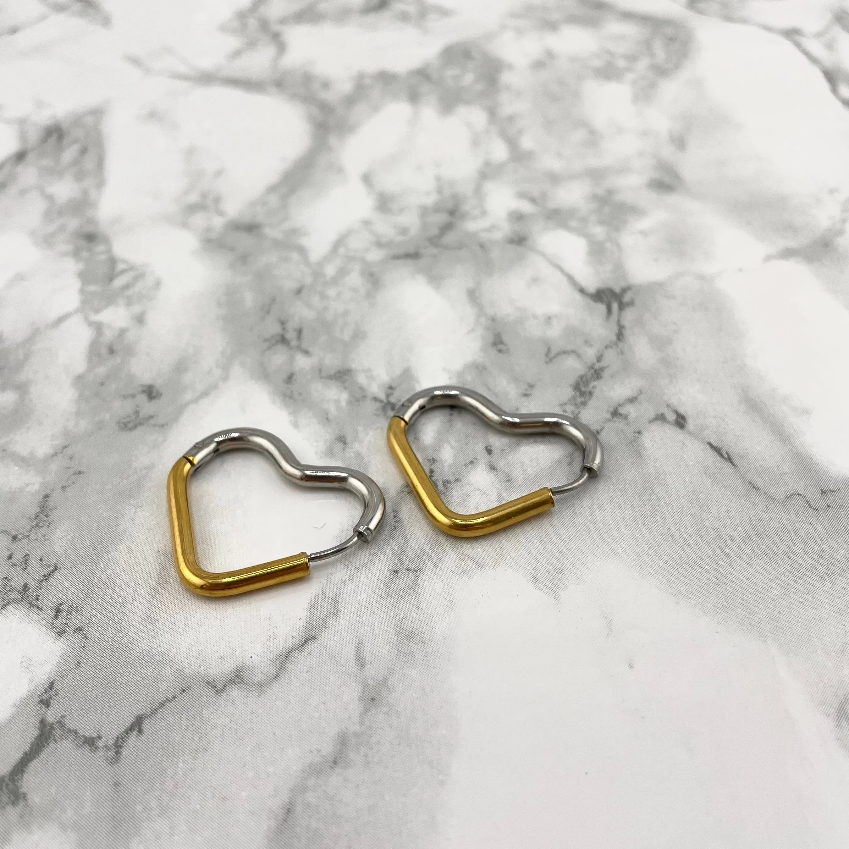 Bella Hoops